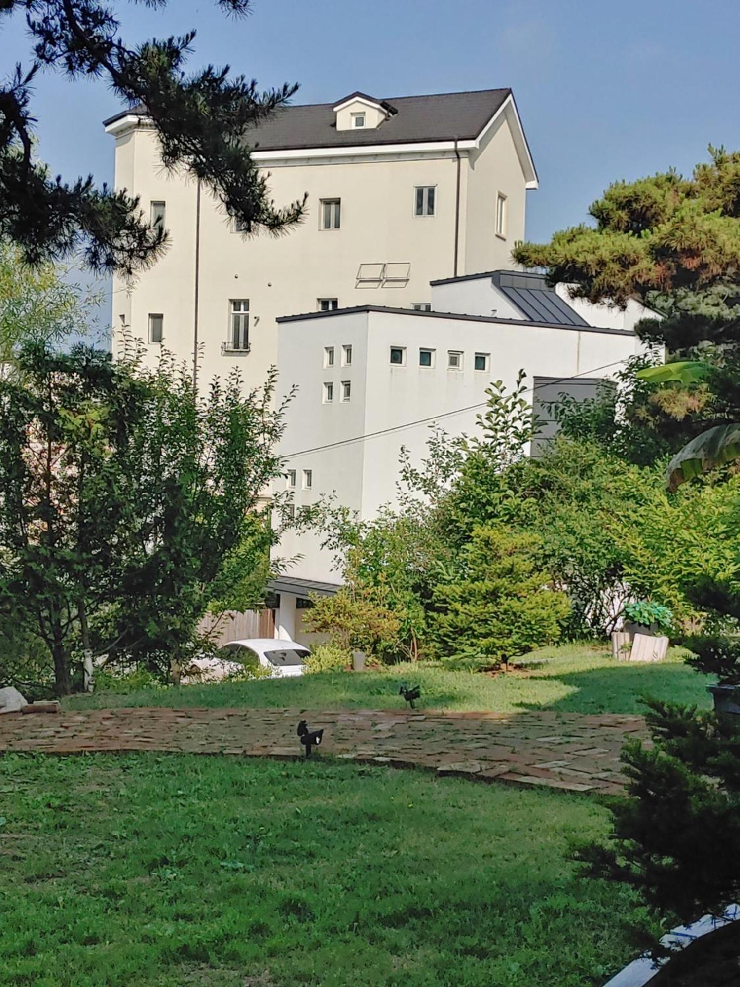 The Castle Stay Chuncheon Exterior photo